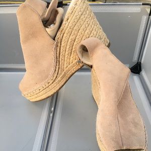 Kenneth Cole wedge shoe